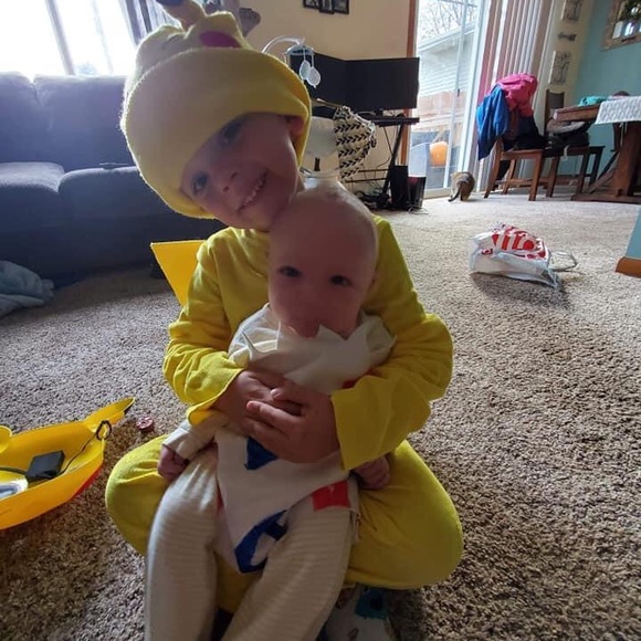 Meet your Posher, Reignah - Picture 3 of 4